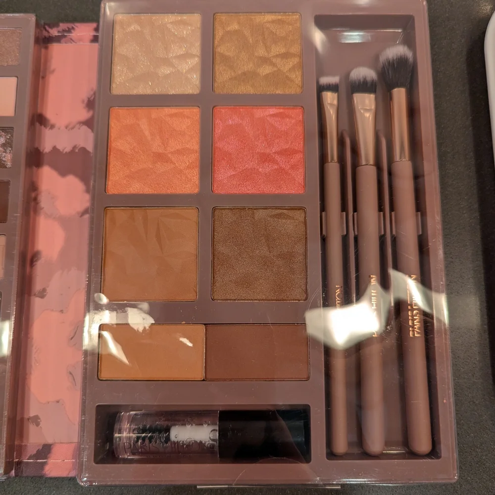 Pink Beauty and Self-Care Set - Picture 8 of 10